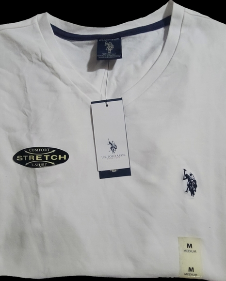 U.S.Polo Assn. V- Neck T-shirt. - Picture 1 of 4